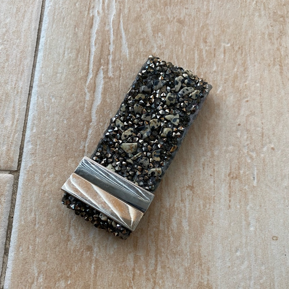 Wide bracelet